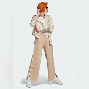 NWT Adidas Spacer Pant - Magic Beige - Size Small